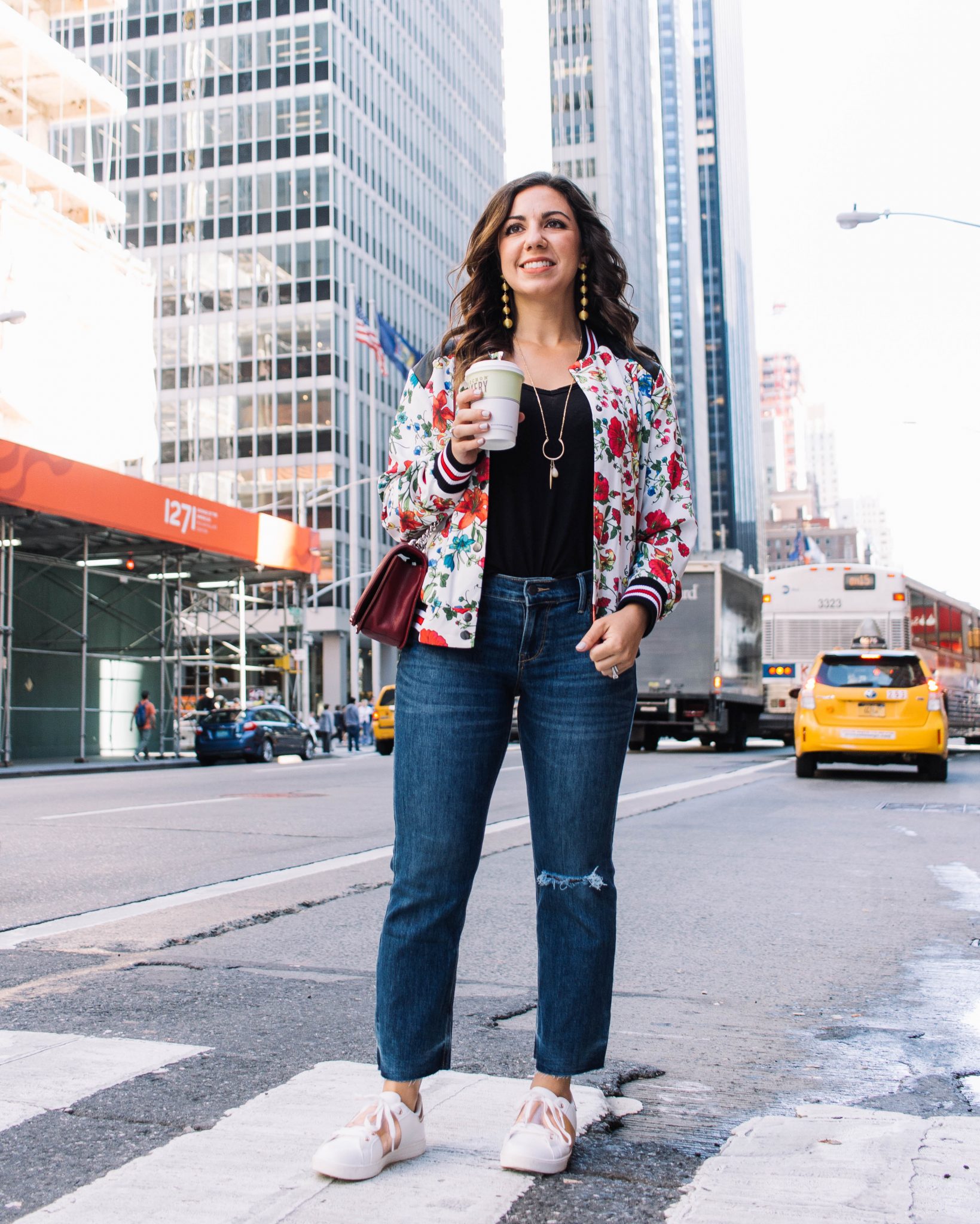Lifestyle blogger Roxanne of Glass of Glam's tips about New York Fashion Week